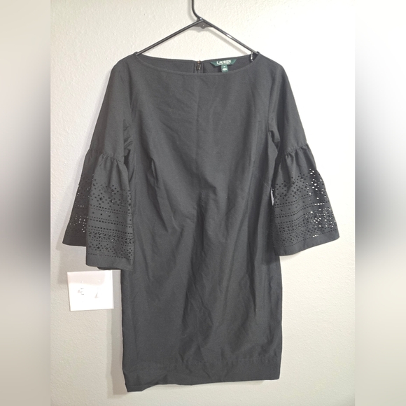 Lauren Ralph Lauren Dresses & Skirts - Lauren Ralph Lauren Black Poplin Shift Dress With Puff Sleeves